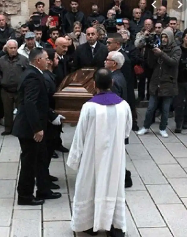 al bano, i funerali mamma jolanda  10