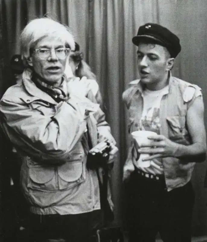 andy warhol e joe strummer.crdownload