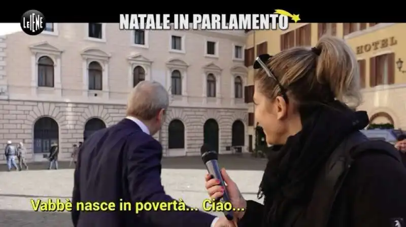 I POLITICI E IL NATALE – IL SERVIZIO DELLE IENE 3