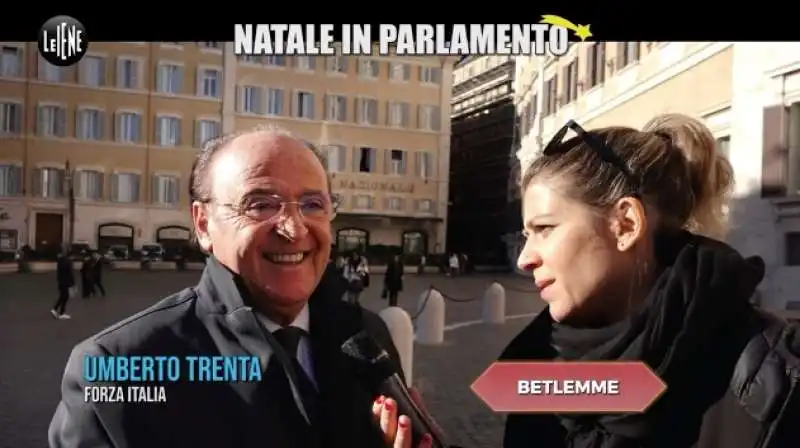 I POLITICI E IL NATALE – IL SERVIZIO DELLE IENE 6