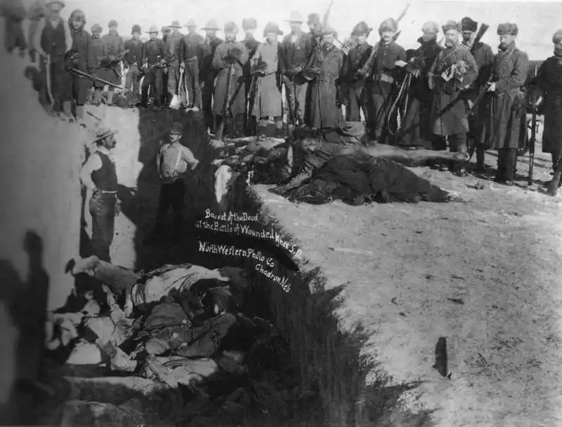 il massacro di wounded knee 11