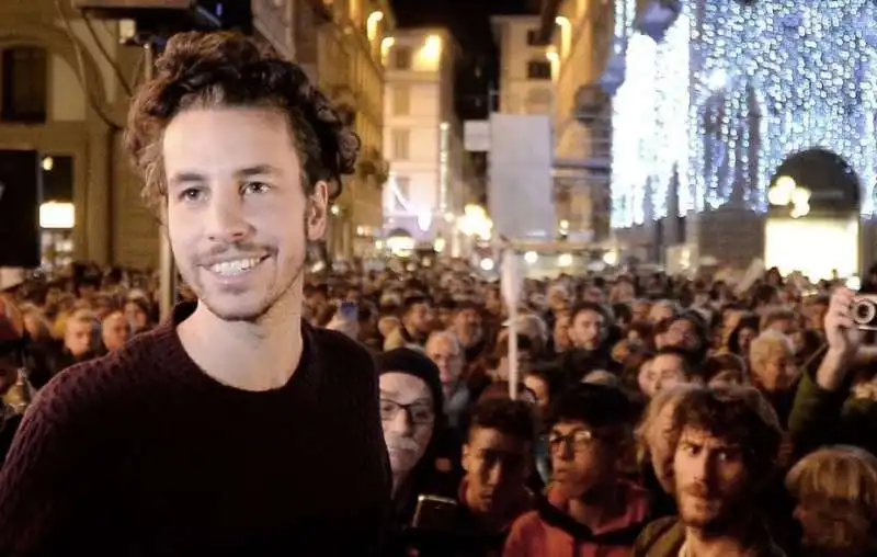 mattia santori in piazza 