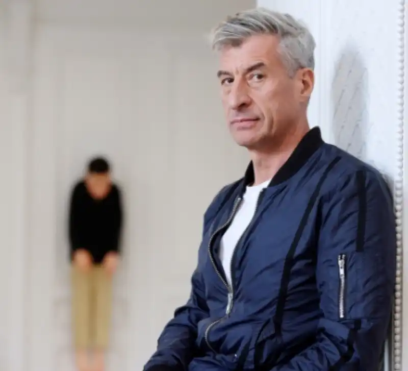 maurizio cattelan