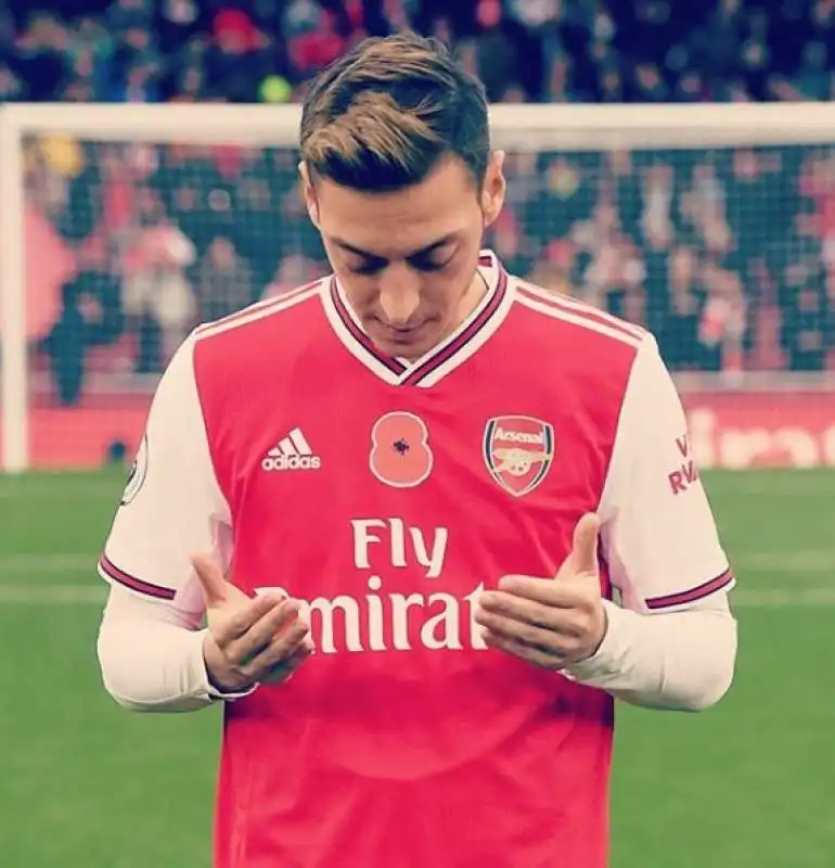 MESUT OZIL