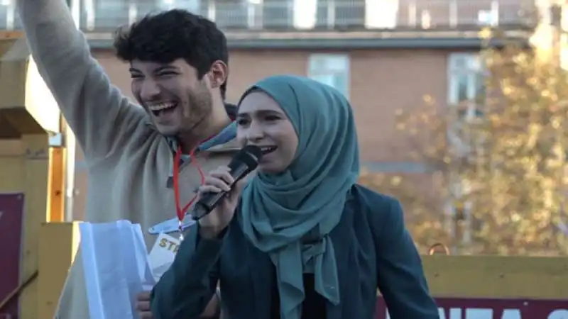 nibras asfa  sul palco delle sardine 