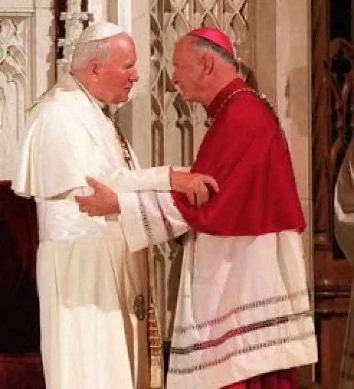 PAPA GIOVANNI PAOLO II CON THEODORE MCCARRICK