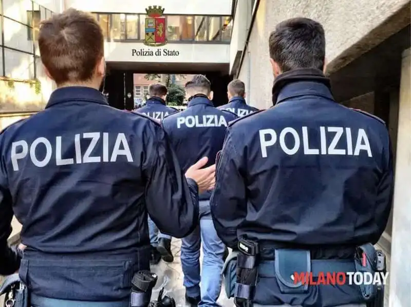 polizia poliziotti agenti 2