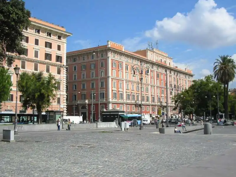 roma piazza risorgimento