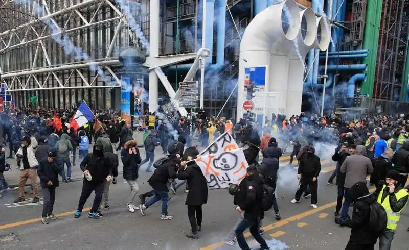 sciopero in francia durante le festivita' natalizie 26