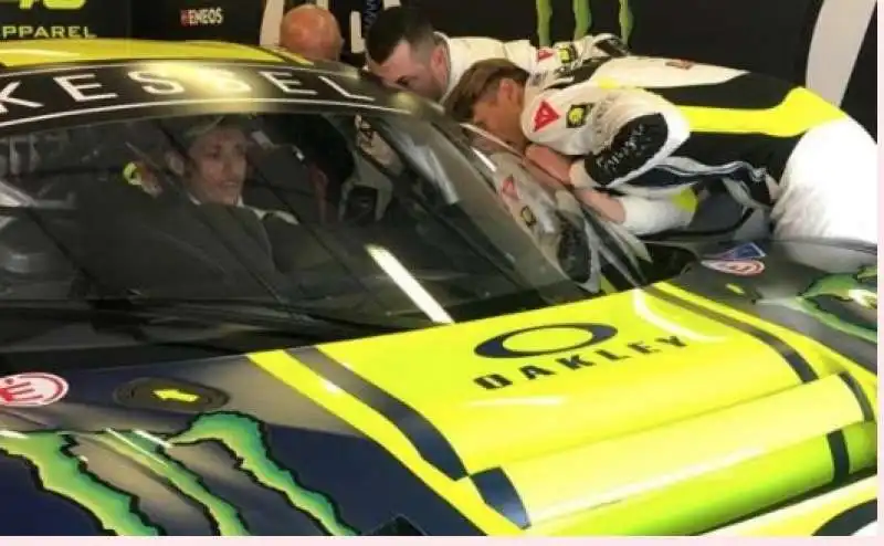 valentino rossi alla 12 ore di abu dhabi 8