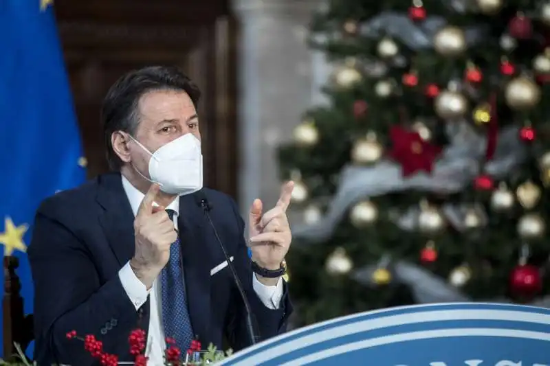 conferenza stampa di fine anno di giuseppe conte 26