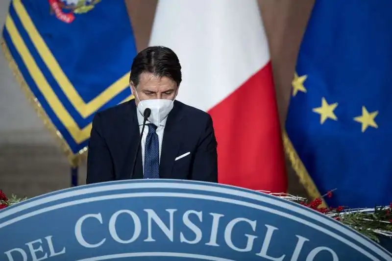 conferenza stampa di fine anno di giuseppe conte 29