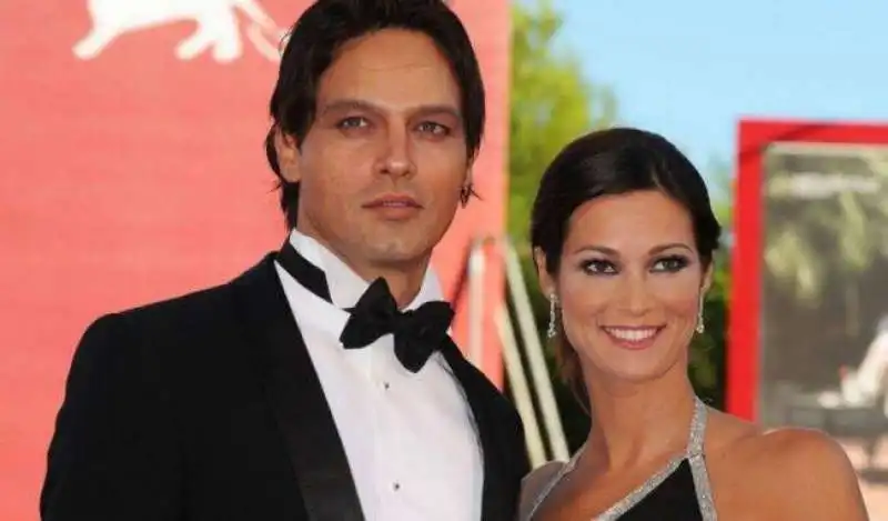 gabriel garko   manuela arcuri       