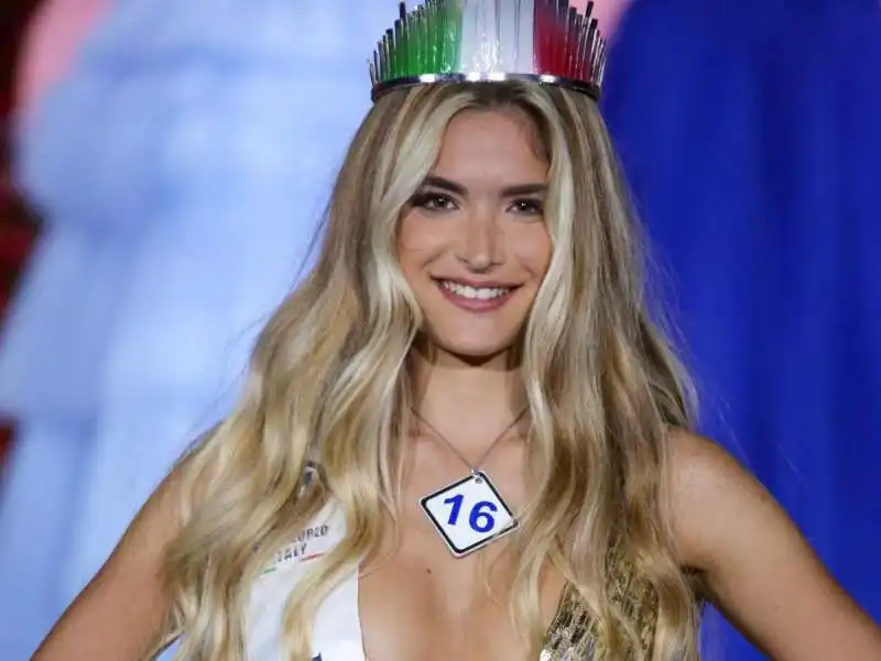 claudia motta miss mondo italia 13