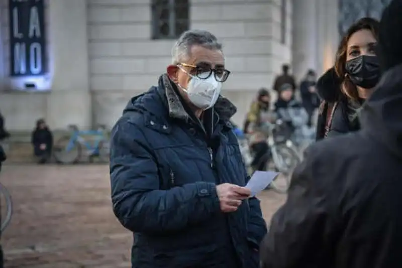 FABRIZIO PREGLIASCO ALLA MANIFESTAZIONE NO VAX  