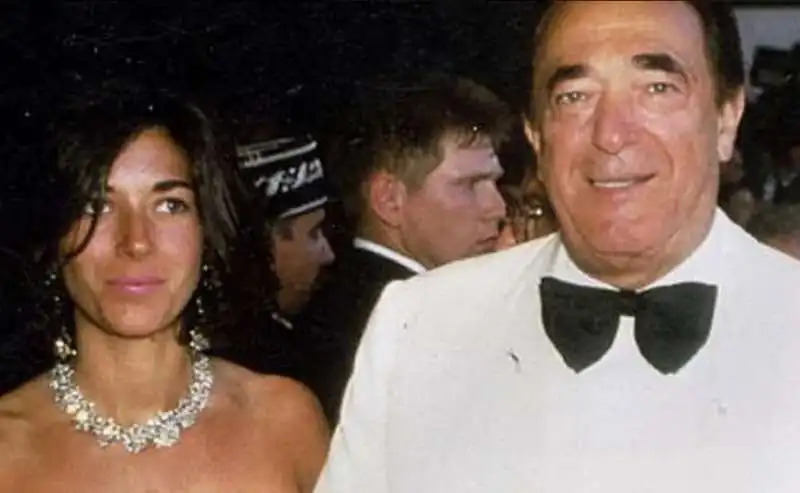 GHISLAINE MAXWELL CON IL PADRE ROBERT