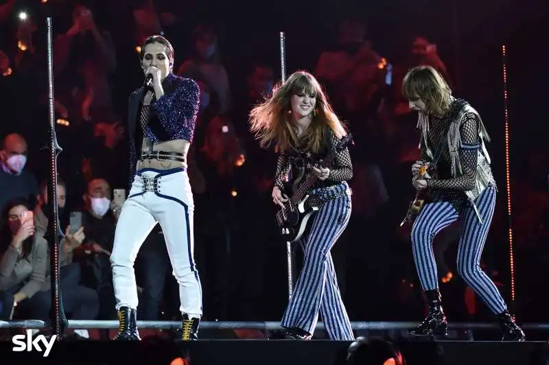 i maneskin alla finale di x factor ph julehering 20