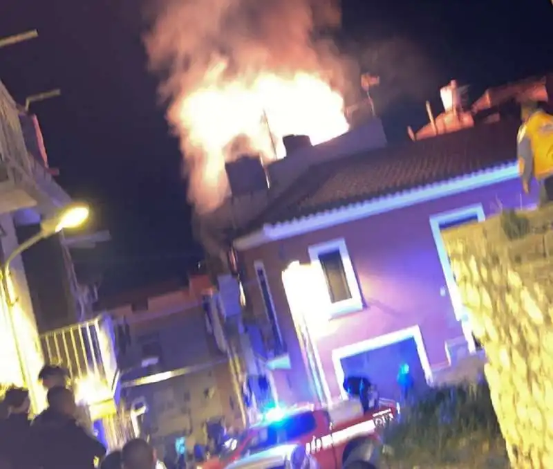 Incendio a Palma di Montechiaro 3