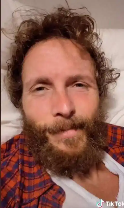 jovanotti positivo al covid 7