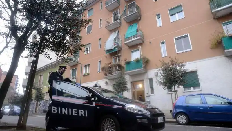 la casa di sesto san giovanni delle due donne 1