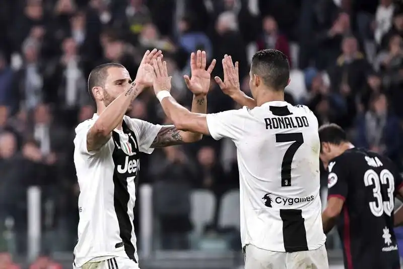 leonardo bonucci con cristiano ronaldo