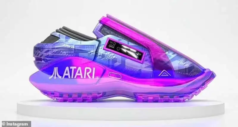 Scarpe RTFKT e Atari