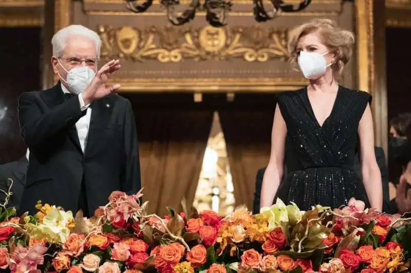 sergio e laura mattarella  alla scala 