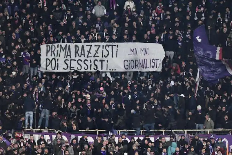 striscione tifosi fiorentina