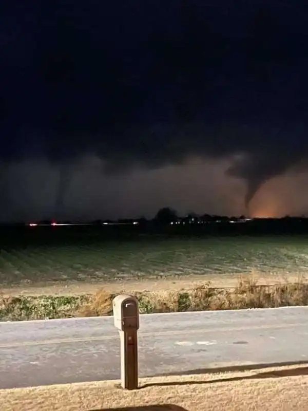 tornado kentucky 12