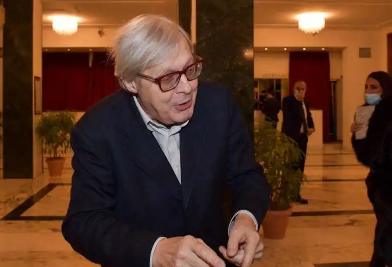 vittorio sgarbi versione one man show  foto di bacco (11)