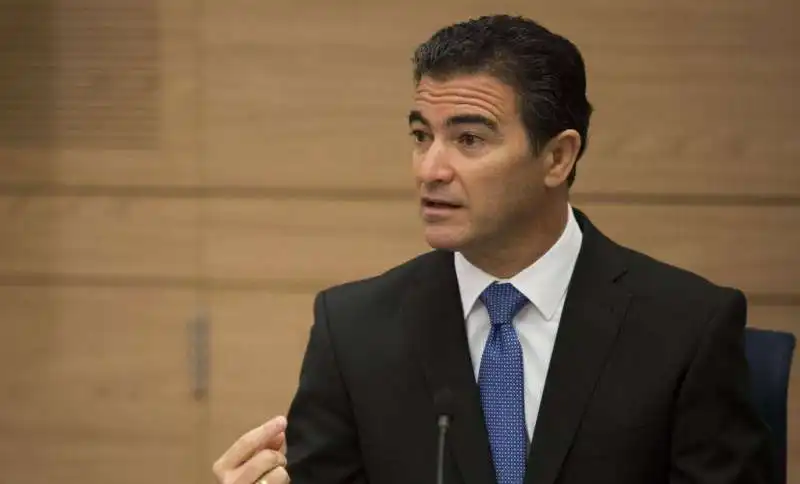 yossi cohen 4