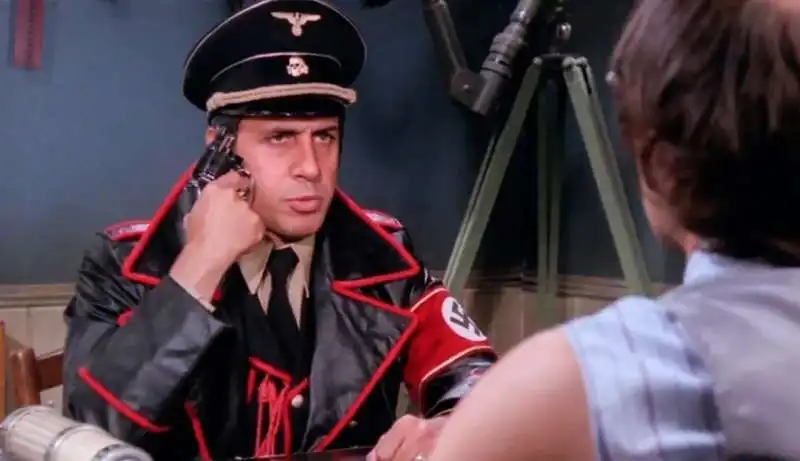 adriano celentano zio adolfo in arte fuhrer 3