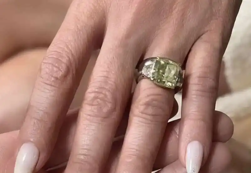 ANELLO REGALATO DA ben affleck A jennifer lopez