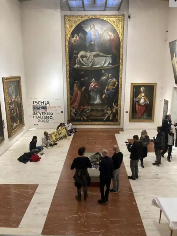 blitz ambientalista pinacoteca bologna 3