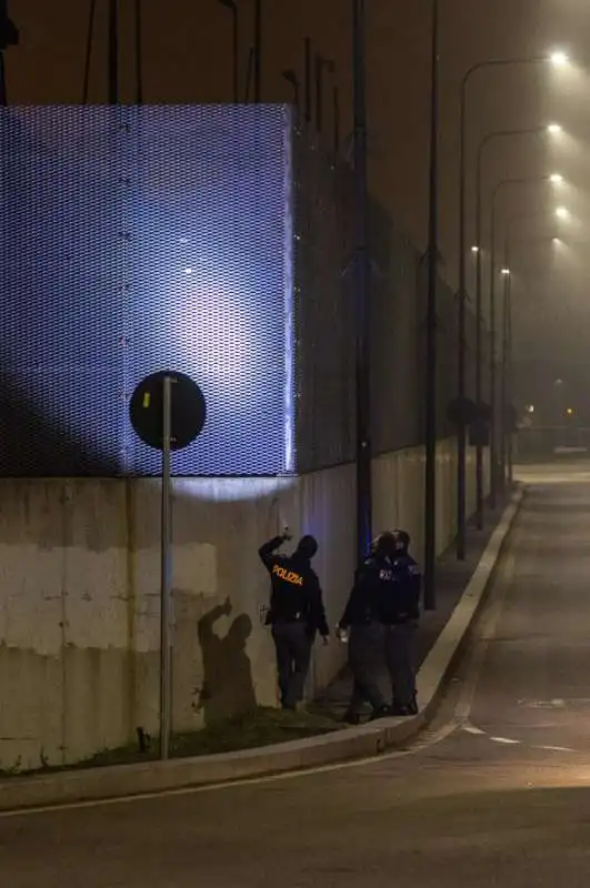 evasione dal carcere minorile beccaria di milano 17