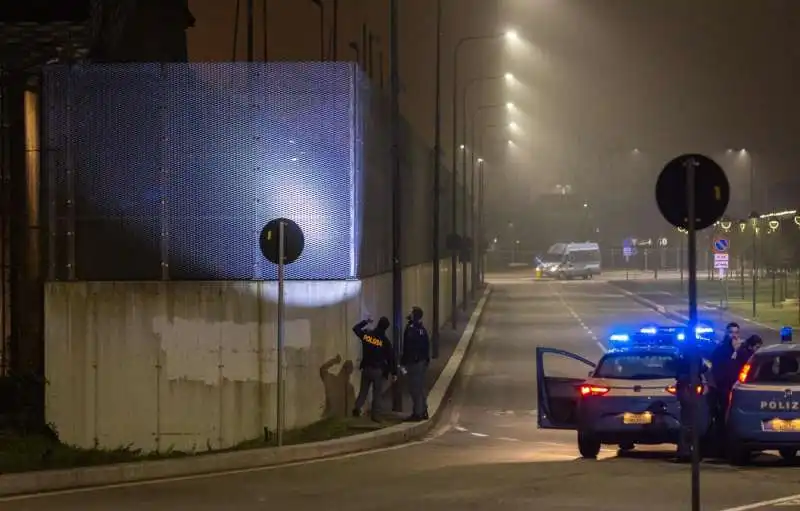 evasione dal carcere minorile beccaria di milano 18