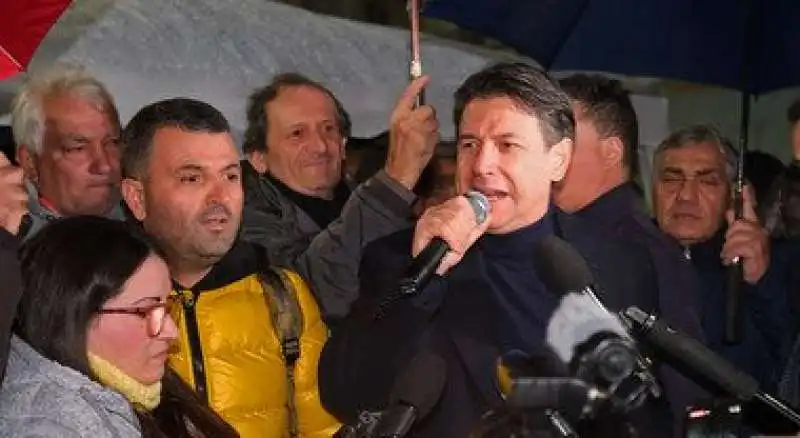 giuseppe Conte a Scampia