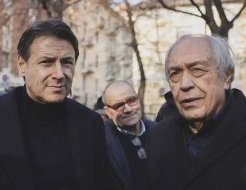 GIUSEPPE CONTE CON IL MASSONE SERGIO ROSSO