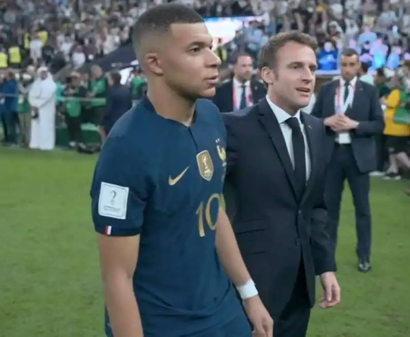 kylian mbappe emmanuel macron 3