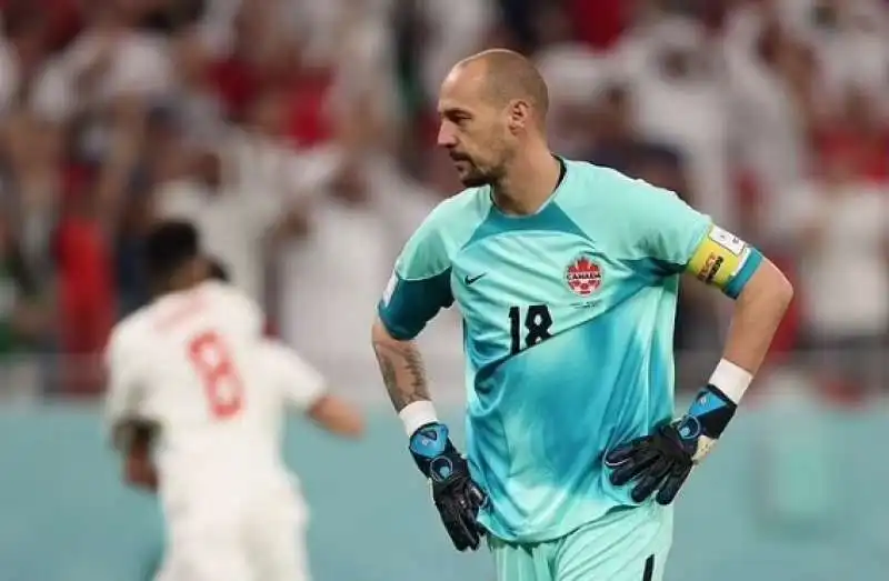 la papera di milan borjan durante canada marocco 1