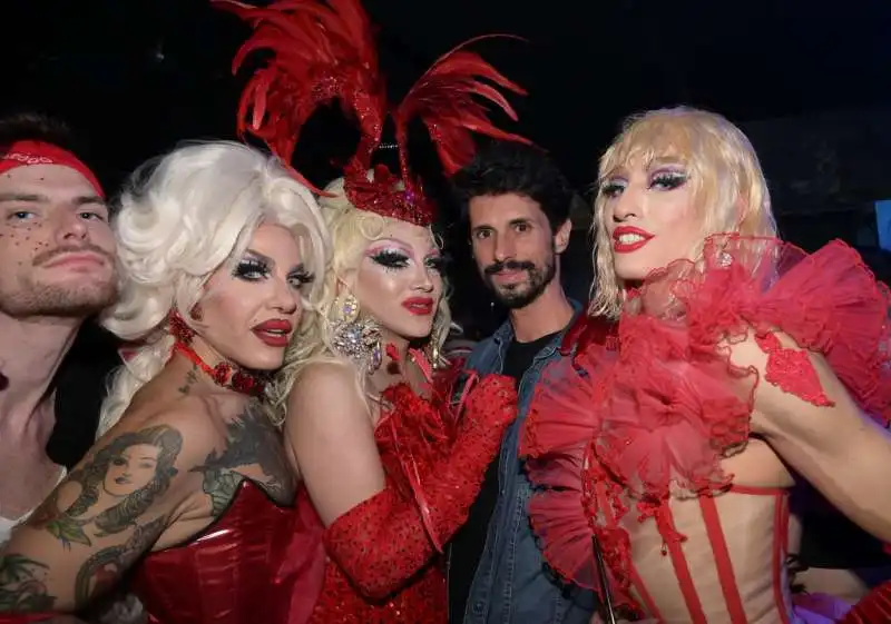 le drag queen leriche  ladiamond e faridakant  foto di bacco