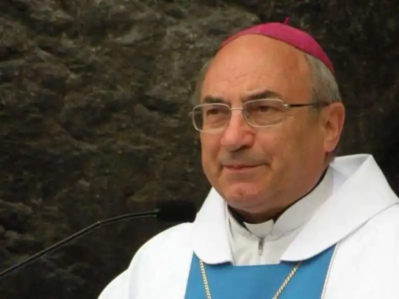 monsignor corrado pizziolo  