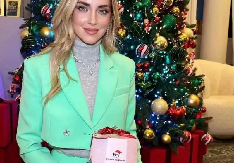 pandoro chiara ferragni 4