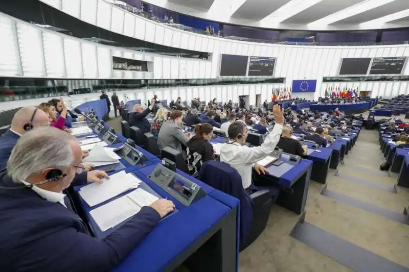 PARLAMENTO EUROPEO VOTAZIONE 