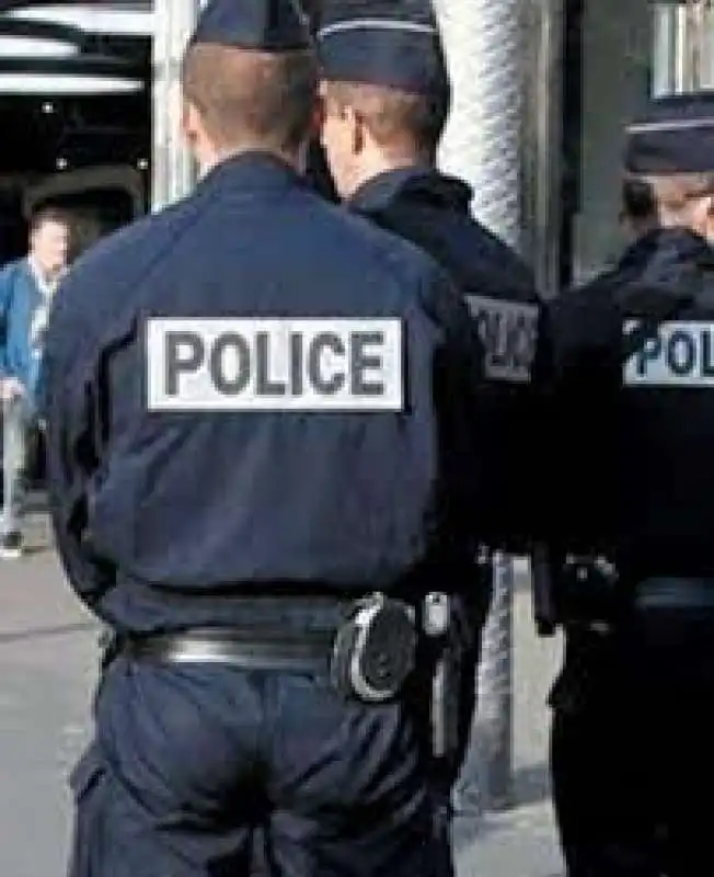 POLIZIA FRANCESE 3