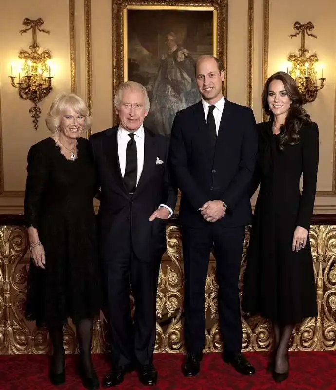 re carlo, la moglie camilla, william, kate middleton