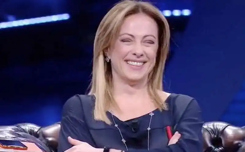 sabina guzzanti imita giorgia meloni 3