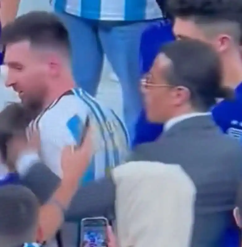 salt bae ignorato da messi 2