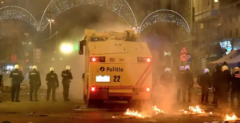 scontri tra tifosi francesi e marocchini in francia a montpellier