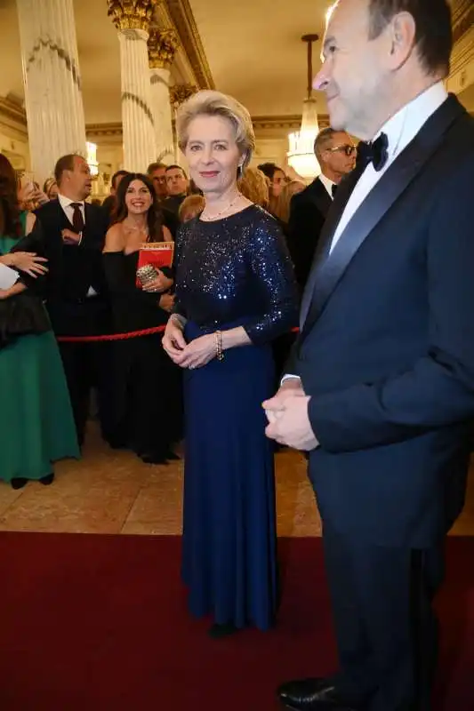 ursula von der leyen   prima della scala 2022